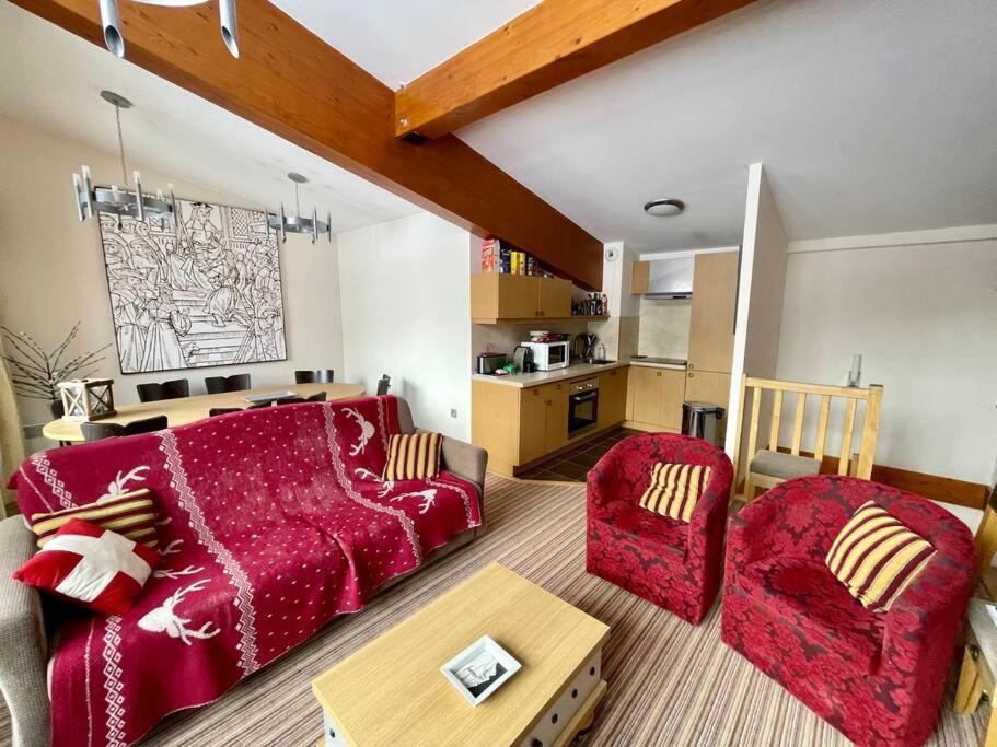 Confort Et Espace Pour Cet Appartement Duplex De 100 M2 Avec Grand Sejour Expose Sud Avec Cheminee, 4 Chambres , Acces Direct Aux Pistes De Ski Et Au Golf Dans La Residence Edenarc Avec Piscine, Jacuzzi Et Spa Bourg-Saint-Maurice Exterior photo